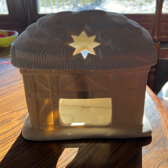 Partylite Nativity Scene. Like new in original box - Picture 2 of 4